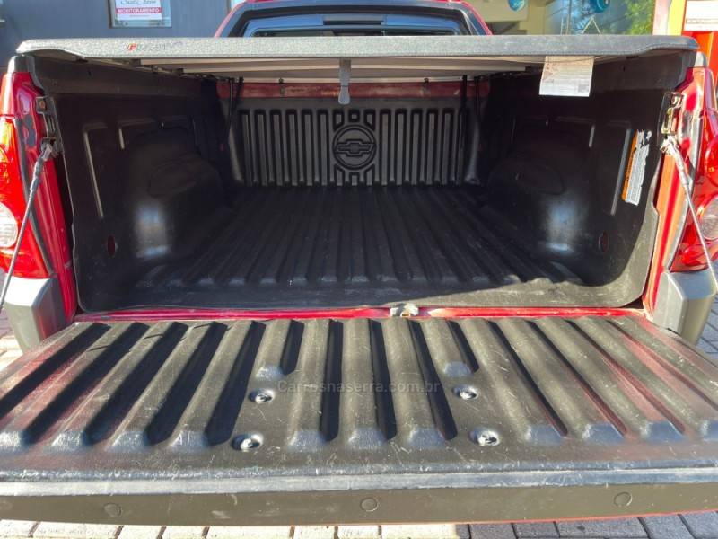 CHEVROLET - MONTANA - 2005/2006 - Vermelha - R$ 38.990,00