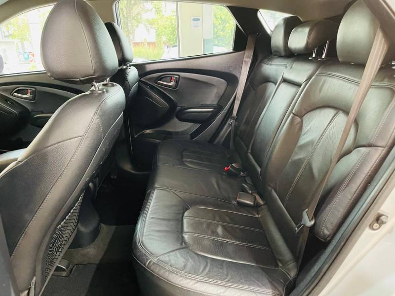 HYUNDAI - IX35 - 2010/2011 - Prata - R$ 65.990,00