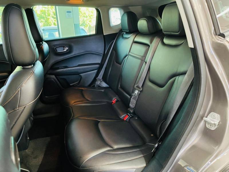 JEEP - COMPASS - 2016/2017 - Cinza - R$ 90.990,00