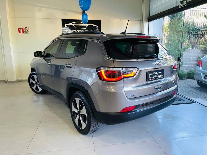 JEEP - COMPASS - 2016/2017 - Cinza - R$ 90.990,00