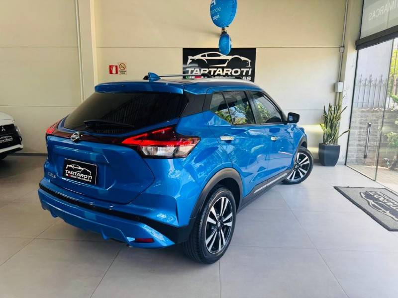 NISSAN - KICKS - 2021/2022 - Azul - R$ 105.990,00