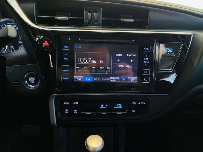 TOYOTA - COROLLA - 2019/2019 - Branca - R$ 108.990,00