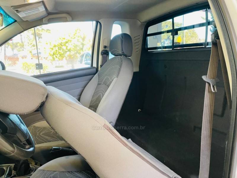 FIAT - STRADA - 2014/2015 - Branca - R$ 53.990,00