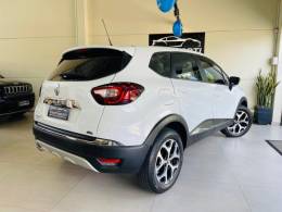 RENAULT - CAPTUR - 2017/2018 - Branca - R$ 76.990,00