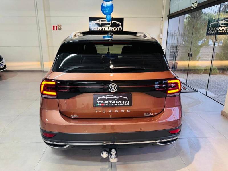 VOLKSWAGEN - T-CROSS - 2019/2020 - Marrom - R$ 112.990,00