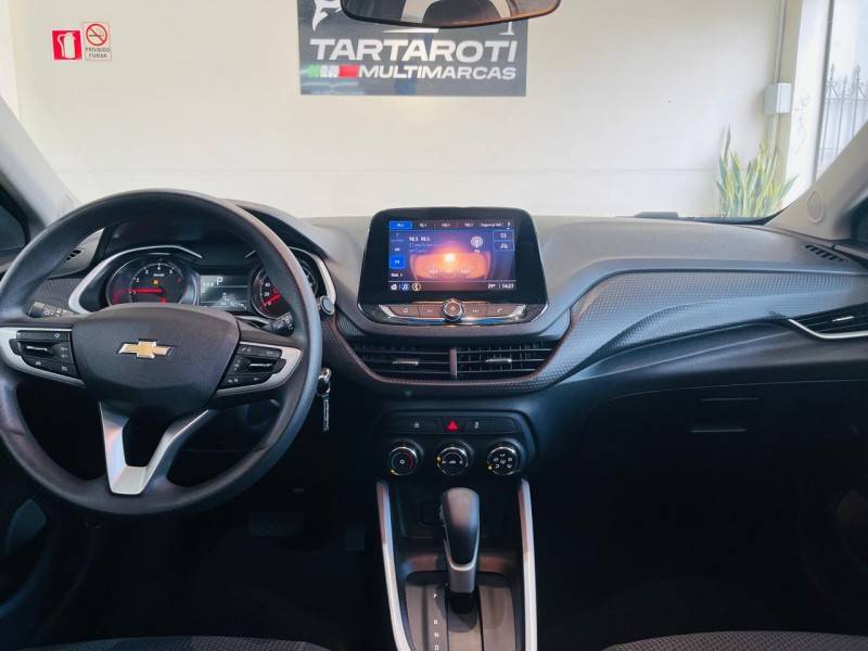 CHEVROLET - ONIX - 2021/2022 - Branca - R$ 78.990,00