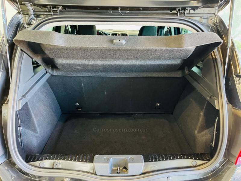 RENAULT - SANDERO - 2018/2019 - Preta - R$ 46.990,00