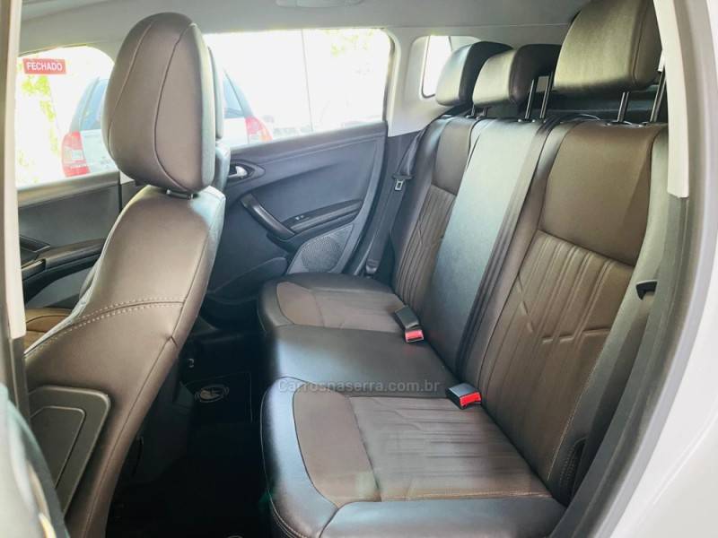 PEUGEOT - 2008 - 2016/2017 - Branca - R$ 61.990,00