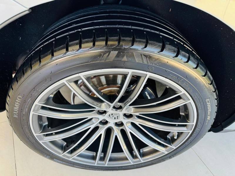 PORSCHE - MACAN T - 2020/2021 - Prata - R$ 376.990,00