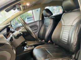 FORD - FIESTA - 2014/2015 - Branca - R$ 48.990,00