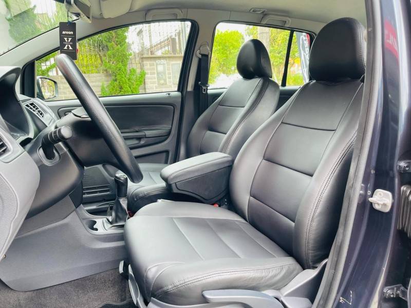 VOLKSWAGEN - SPACE CROSS - 2011/2012 - Azul - R$ 46.990,00
