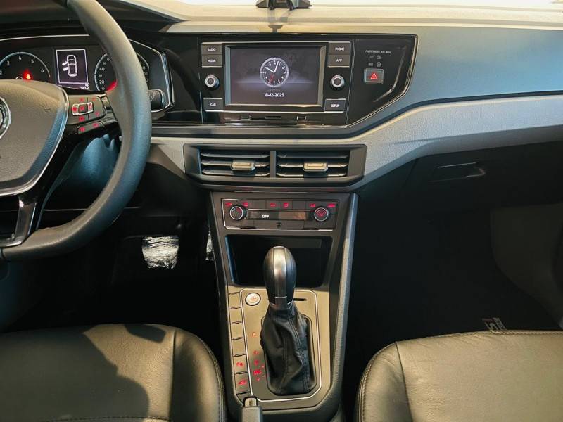 VOLKSWAGEN - POLO - 2019/2019 - Branca - R$ 75.990,00