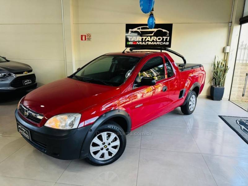 CHEVROLET - MONTANA - 2009/2010 - Vermelha - R$ 37.990,00