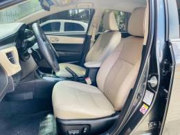 TOYOTA - COROLLA - 2015/2015 - Cinza - R$ 88.990,00