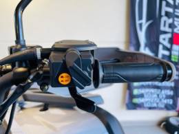 MXF - FOX 325 - 2025/2025 - Cinza - R$ 42.990,00