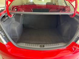 CHEVROLET - PRISMA - 2015/2016 - Vermelha - R$ 57.990,00