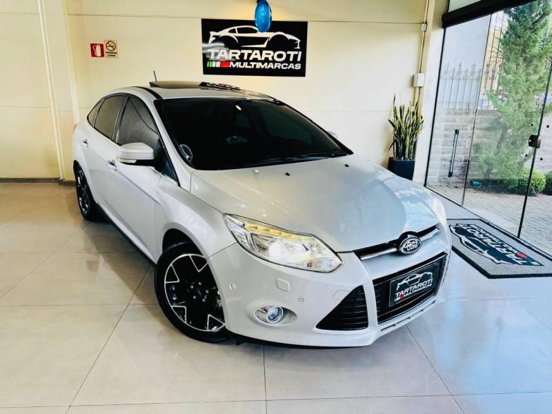 FORD - FOCUS - 2014/2014 - Prata - R$ 59.990,00