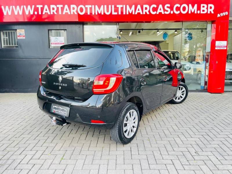 RENAULT - SANDERO - 2018/2019 - Preta - R$ 46.990,00