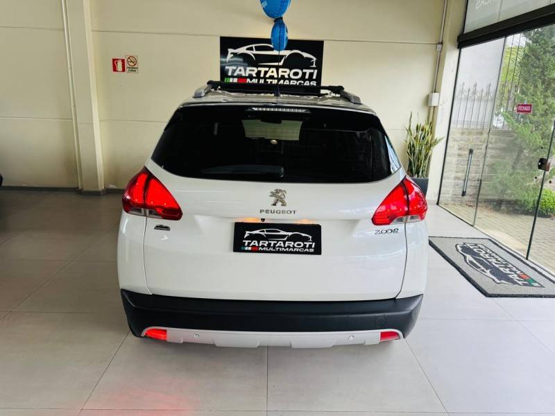 PEUGEOT - 2008 - 2015/2016 - Branca - R$ 59.990,00