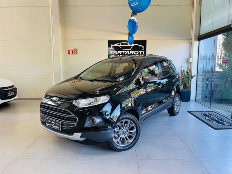 FORD - ECOSPORT - 2016/2017 - Preta - R$ 64.990,00