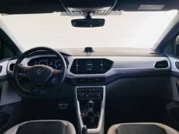 VOLKSWAGEN - T-CROSS - 2019/2020 - Preta - R$ 109.990,00