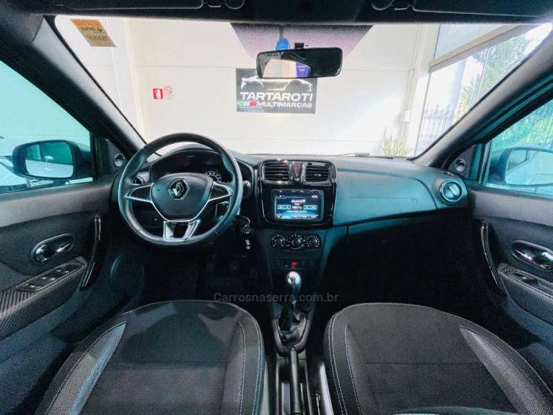 RENAULT - SANDERO - 2021/2022 - Prata - R$ 64.990,00