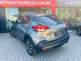 NISSAN - KICKS - 2018/2019 - Cinza - R$ 87.990,00