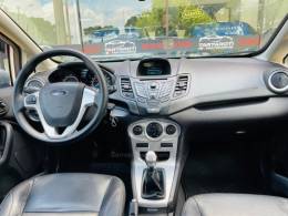 FORD - FIESTA - 2015/2015 - Prata - R$ 47.990,00