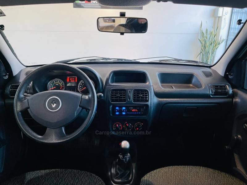 RENAULT - CLIO - 2013/2014 - Branca - R$ 29.990,00
