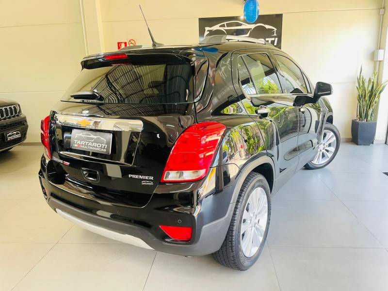 CHEVROLET - TRACKER - 2018/2019 - Preta - R$ 94.990,00